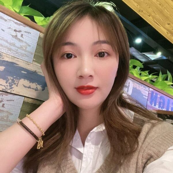 [Selfie] My beautiful girlfriend is wearing a JK