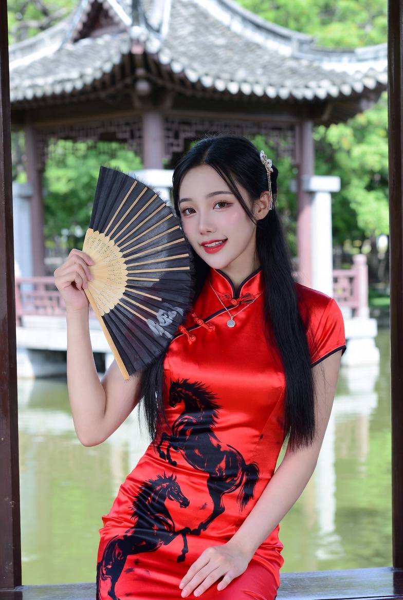 Sister Fire Red Cheongsam Celebrating the Year of the Horse